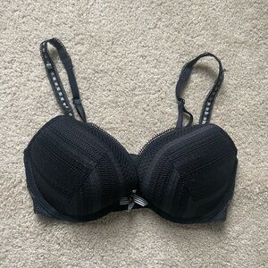 32D Victoria’s Secret Black Lace Pushup Bra